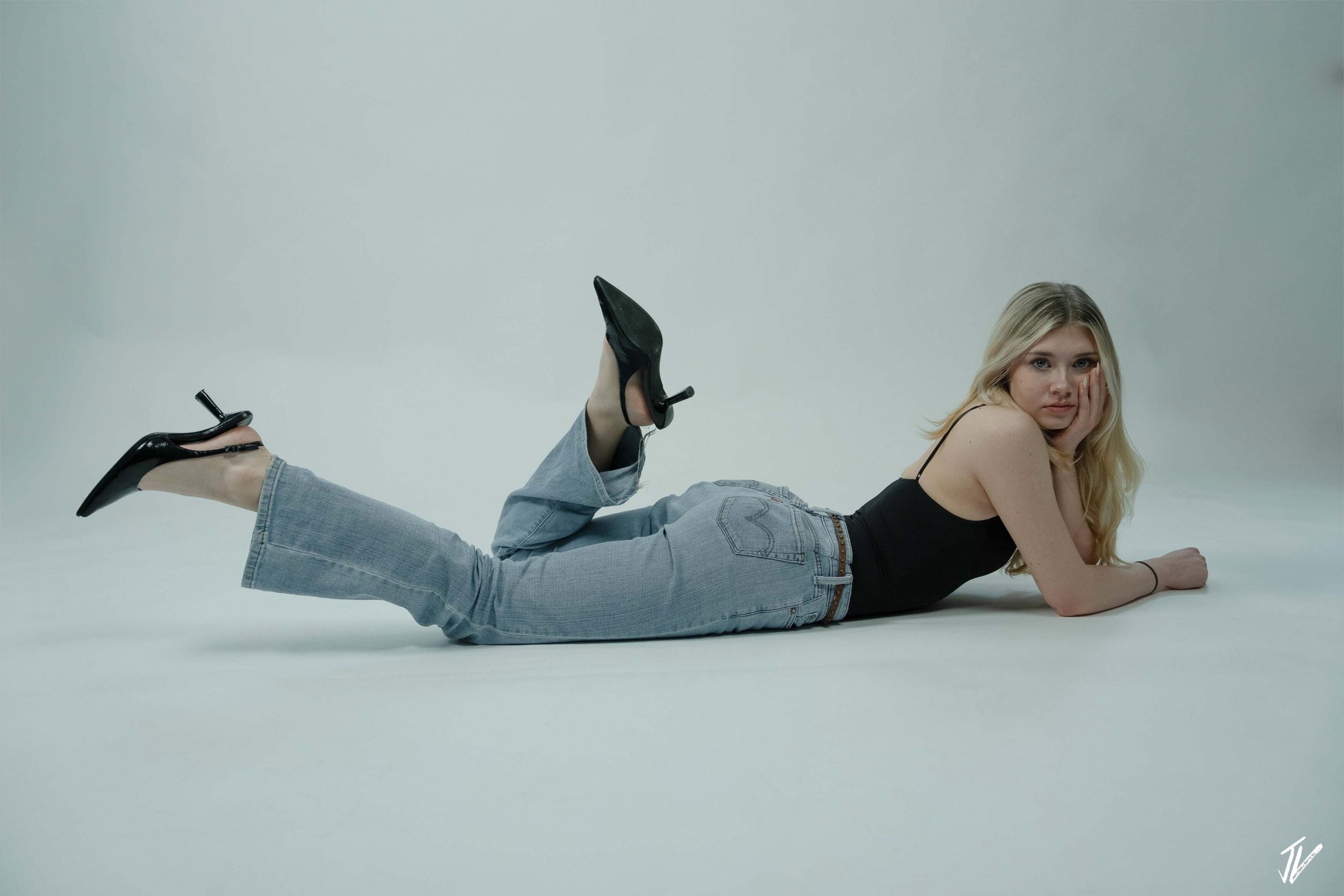 naemi kroesche xentra films fashion model photo shoot studio 16 scaled