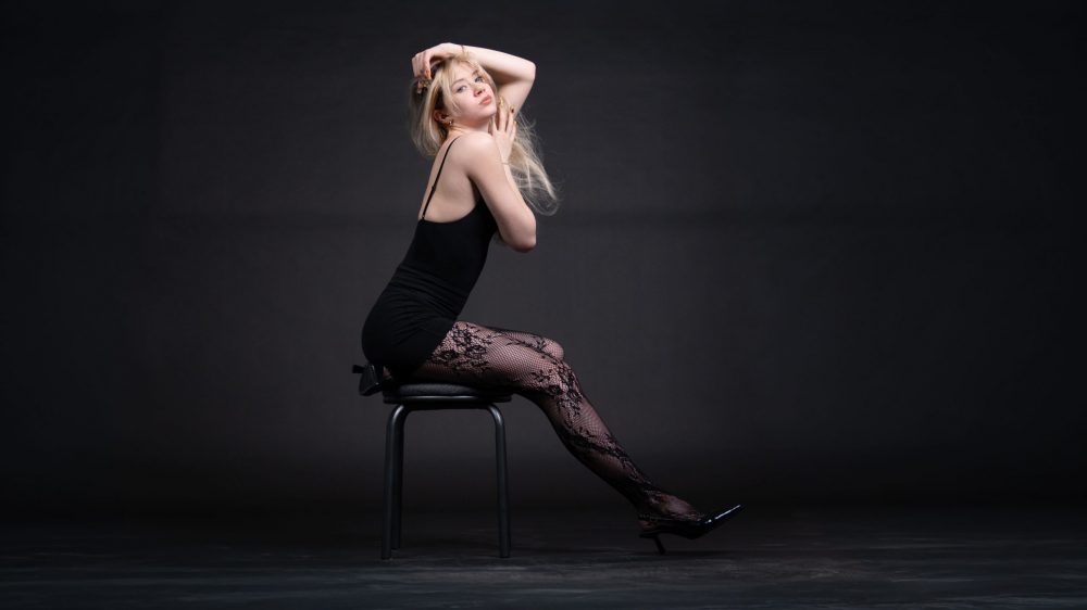 Naemi Krösche Model Shooting | HTL Paul Hahn, Linz Naemi Krösche beim Model Shooting im Fotostudio der HTL Paul Hahn in Linz