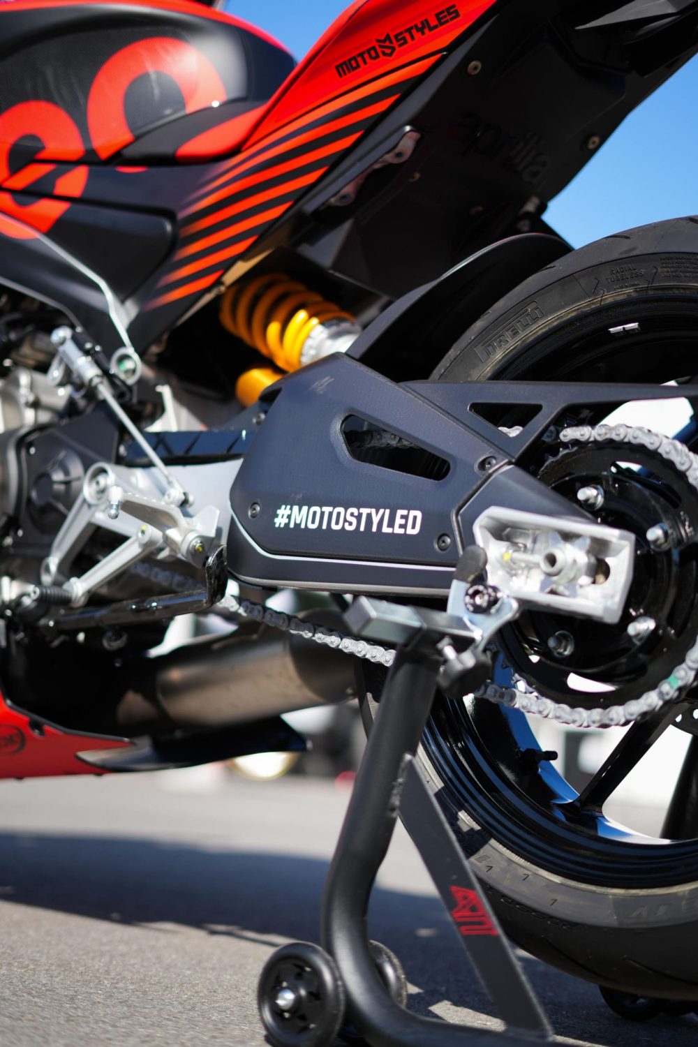 Aprilia RS660 auf dem Montageständer, Detail vom Heck beim AB Moto Sommerfest